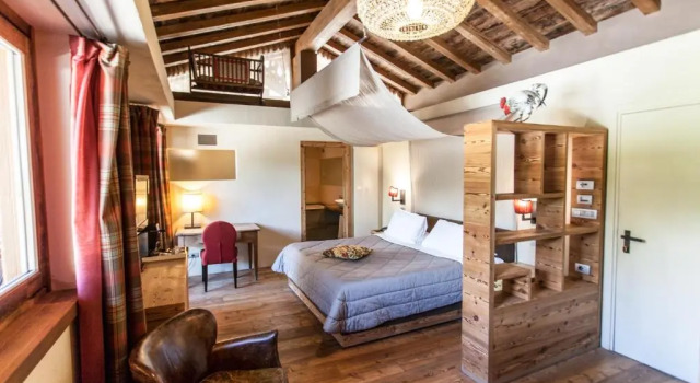 Полулюкс Deluxe Chalet Eden Eco Hotel, Restaurant & Wellness