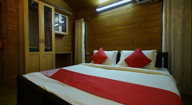 OYO 14514 Home Riverside Cottage Vyttila