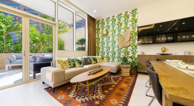 Апартаменты Maison Privee - Spacious Apt on Palm Jumeirah w Sea Views and Premium Facilities Access