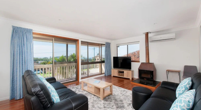 A Top Place, 31 Kerrigan Street