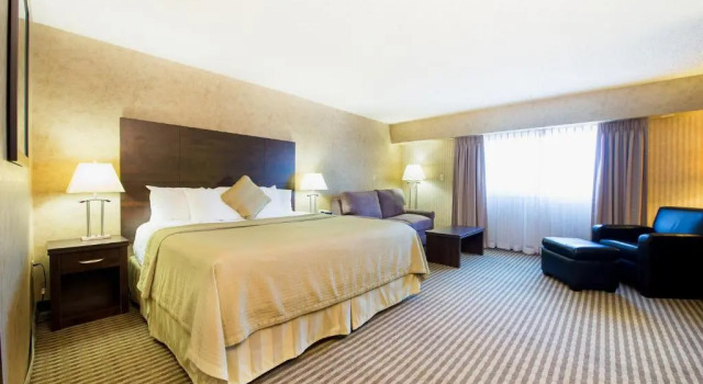 Двухместный люкс с видом на город Victoria Inn Hotel & Convention Centre Brandon