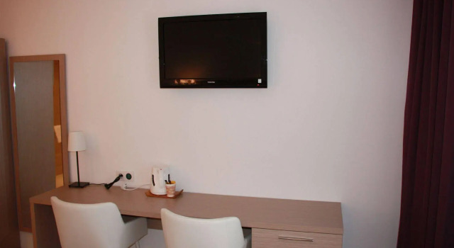Hotel TerraNostra, Book Hotel Tarascon-sur-Ariege Ariège