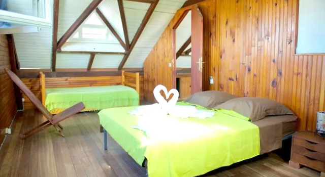 House With in Sainte anne With Enclosed Garden and Wifi, Prenota Hotel Sainte-Anne Grande-Terre