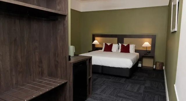 Номер Standard The Burlington Hotel