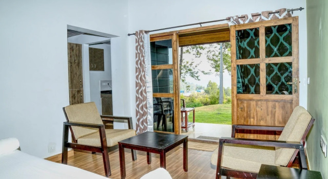Номер Deluxe Logan Camp Ooty