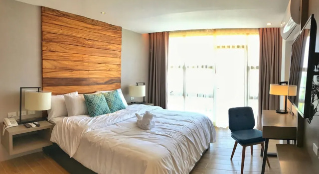 Люкс Crown Hotel at Harbour Springs Palawan Managed by Enderun Hotels