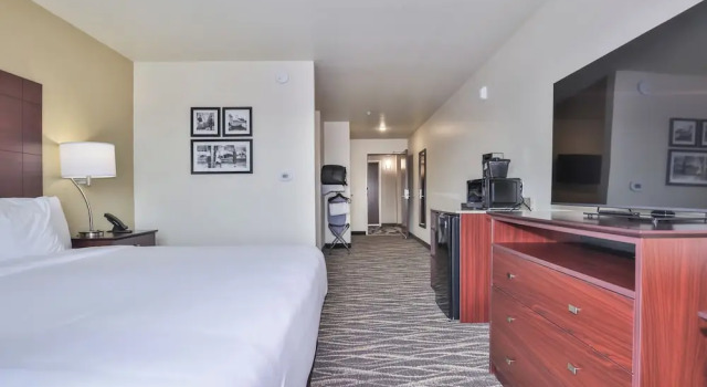 Студия Cobblestone Hotel & Suites - Monte Vista