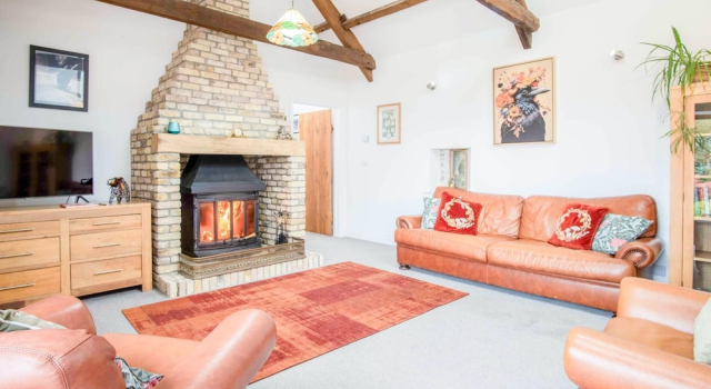 West Barn - 2 Bedroom Cottage - Llandeilo, Забронировать Дом для отпуска Лландейло Brecon Beacons