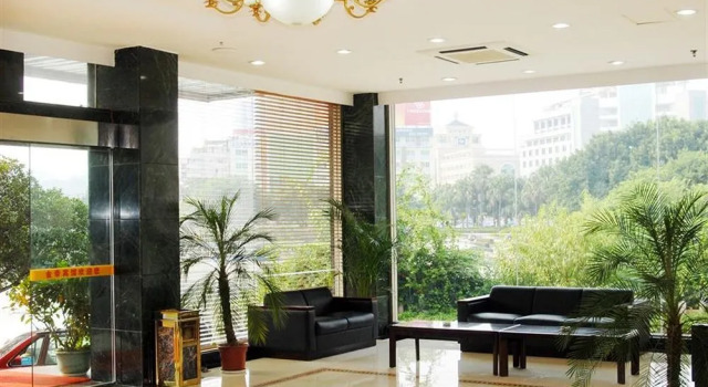 Jindi Hotel Guilin, Забронировать Отель Отели Гуйлинь 3 звезды, рядом с Пагоды Солнца и Луны, 3*