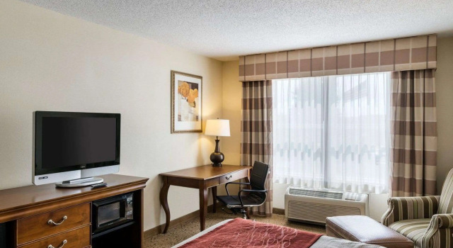 Comfort Inn & Suites Dover near Speedway, Забронировать Отель Довер Делавэр