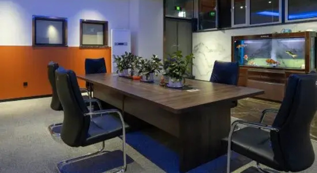 Qianshan Rd Homestay (Huanan Square, Dalian), Book Hotel  
