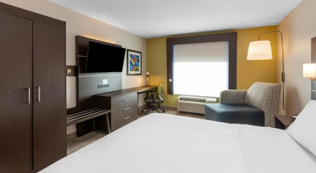 Двухместный номер Standard Holiday Inn Express & Suites Woodhaven by IHG