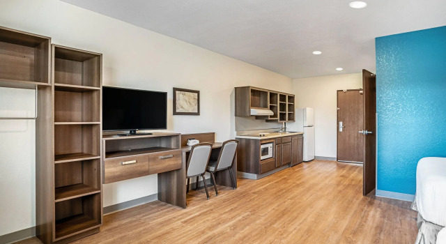 Четырёхместный номер Standard WoodSpring Suites Naples East