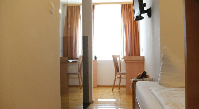 Hotel Central, Забронировать Отель Отели Дюссельдорфа с бассейном, рядом с Kaufhof, Бассейн