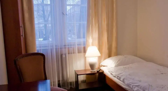 Rezydencja Targowa, Book Hotel Hoteller i Storpolen med parkering, Parkering