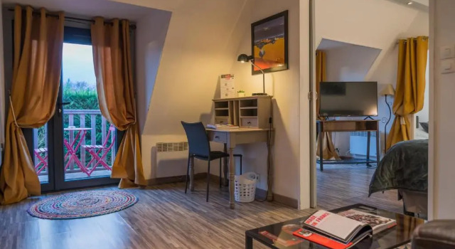 Трёхместный номер Standard Les Terrasses de Saumur Hotel & Spa