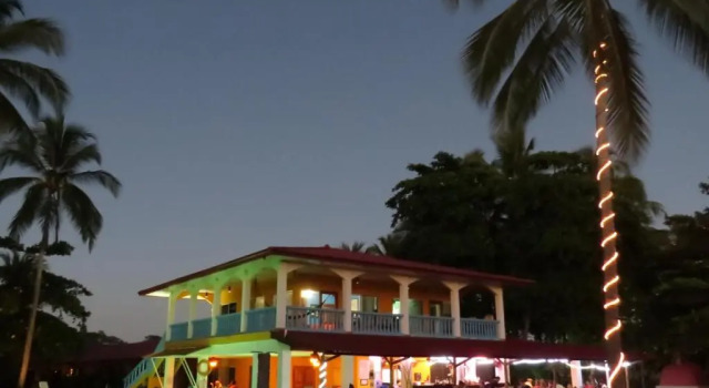 Люкс Deluxe Las Lajas Beach Resort