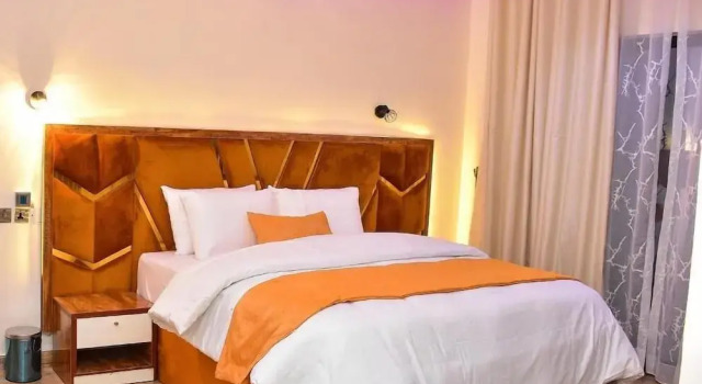 Kim Royal Hotel And Suites, Rezerwuj Hotel Asaba Nigeria