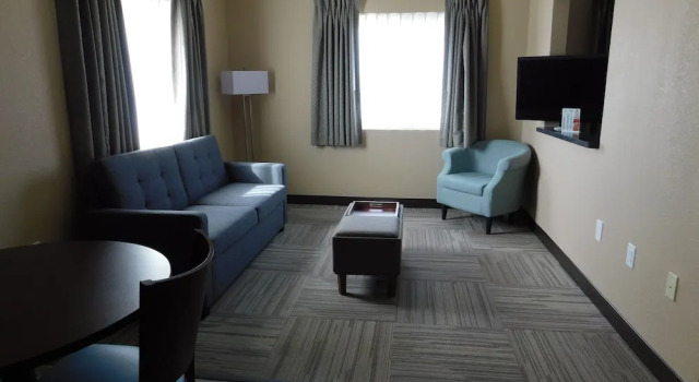 Четырёхместный люкс Standard Island Suites