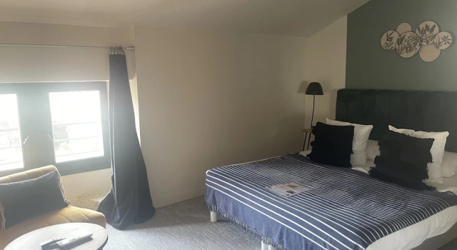 Номер Deluxe Le Victoria Boutique Hôtel - Charme au coeur du village historique - Accueil Vélo - Séminaire - Bar Lounge - Piscine