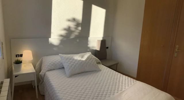Lindux Apart Pamplona, Забронировать Отель Отели Памплоны 3 звезды, рядом с Университетская больница, 3*