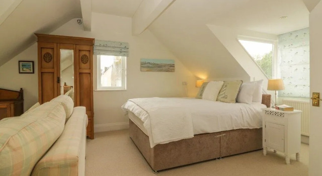 Marine Cottage