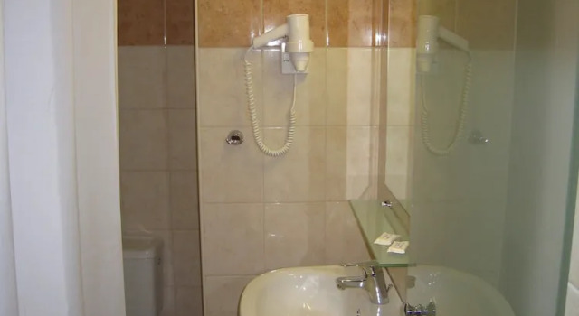 Одноместный номер Standard с балконом Nafsika Hotel