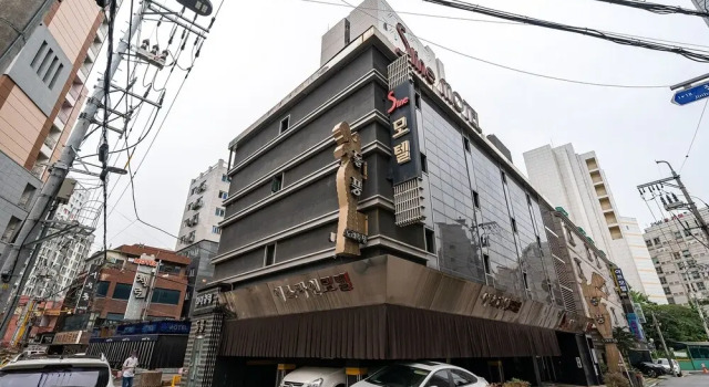 Gildong S Line, Rezerwuj Hotel Hotele w Gangdong-Gu z parkingiem, Parking