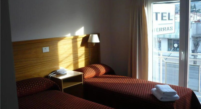 Hotel Mirasierras, Забронировать Отель Тандил провинция Буэнос-Айрес, рядом с Calvario Hill