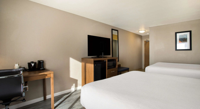 Четырёхместный номер Standard Best Western Gallup West