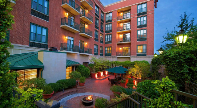 Courtyard by Marriott Savannah Downtown/Historic District