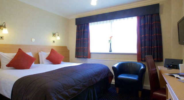 Warrington Fir Grove Hotel Sure Hotel Collection by BW, Book Hotel Warrington Cheshire