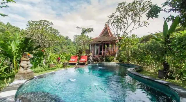 Tirta Jenar Villas, Rezerwuj Willa Domki letniskowe w Bali, Domek