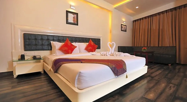 Люкс Deluxe Comfort Inn Benaras