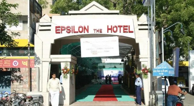 Epsilon The Hotel, Забронировать Отель Эллис Бридж Ахмадабад, рядом с Sabarmati Riverfront