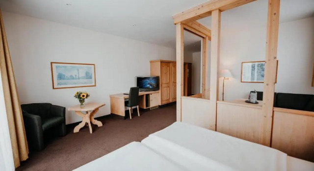 Полулюкс Sonnenhotel Hoher Hahn