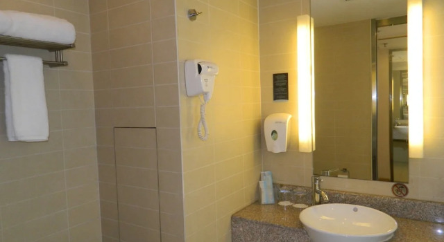Номер Standard Holiday Inn Express Airport Tianjin by IHG