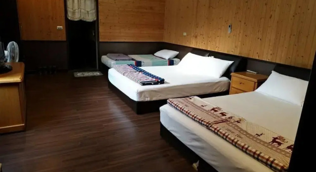 Люкс Deluxe Chulu ecological farm B&B
