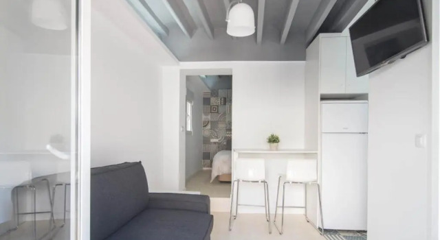Апартаменты с балконом Myflats Old Corner