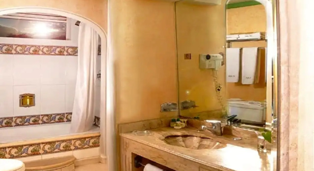 Полулюкс с видом на внутренний двор Hotel Park Villa