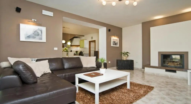 Вилла с 3 комнатами Villas Montrin