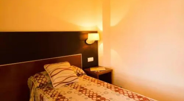 Doña Paula, Book Hotel Garray Soria