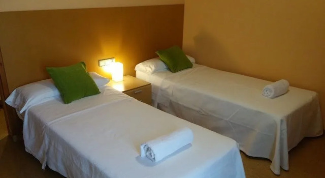 Hotel Costalaz Plaza, Book Hotel Hotels in Aragon with Parking, Parking