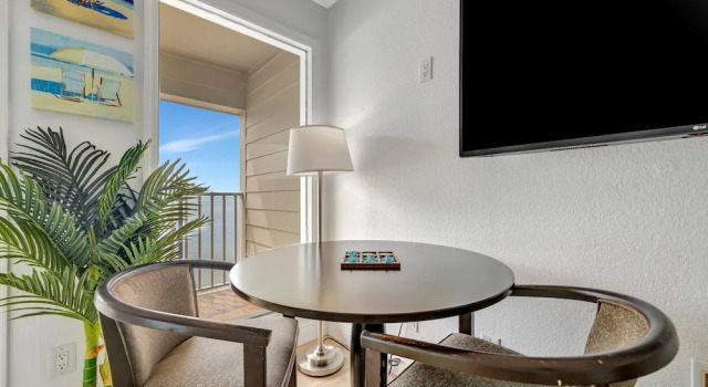 Palm Court a Bayview 2 Bed Suite Heated Pool, Rezerwuj Hotel Hotele w Tampa z parkingiem, Parking