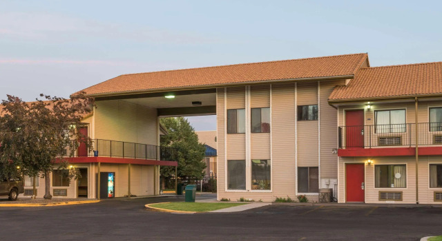 Howard Johnson Boise Airport