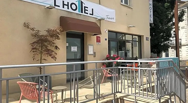 Lhotel, Rezerwuj Hotel Thouars Poitou-Charentes