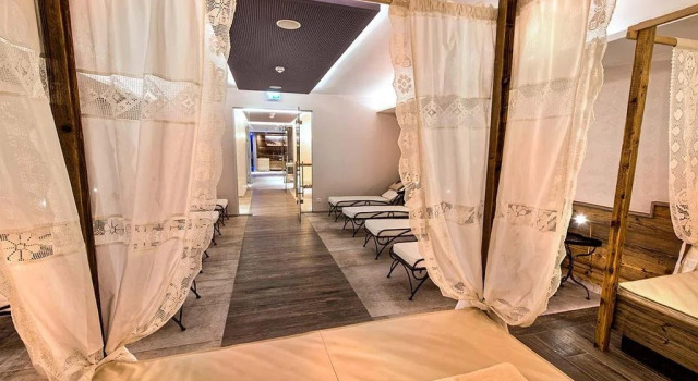 Hotel Universo, Забронировать Отель Зерфаус Серфаус-Фисс-Ладис, рядом с Горнолыжный курорт Зерфаус-Фисс-Ладис