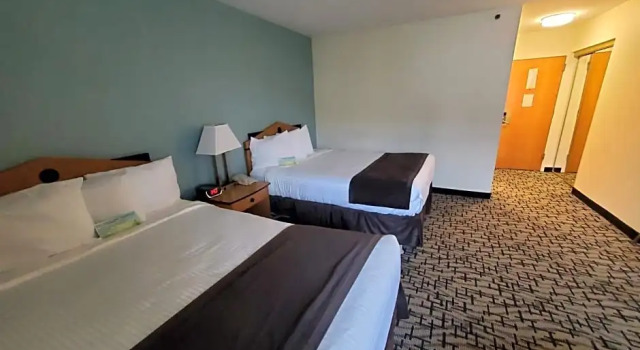 Четырёхместный номер Standard Groton Inn & Suites