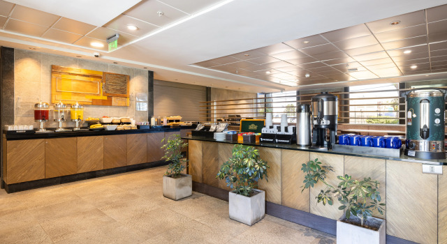 Holiday Inn Express Concepcion by IHG, Varaa Hotelli Hotellit Bío Bío aamiaisella, Aamiainen