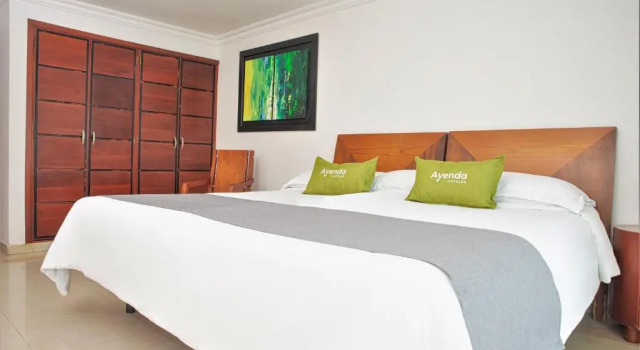 Номер Superior Hotel Charthon